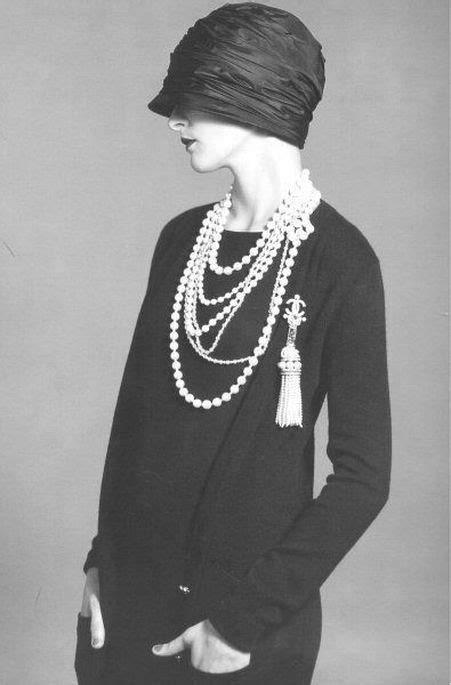 coco Chanel jewelry 1920